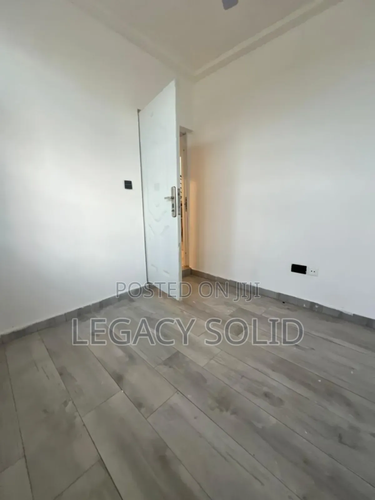 3bdrm Townhouse / Terrace in Legacy Solid Real, Tseaddo for rent