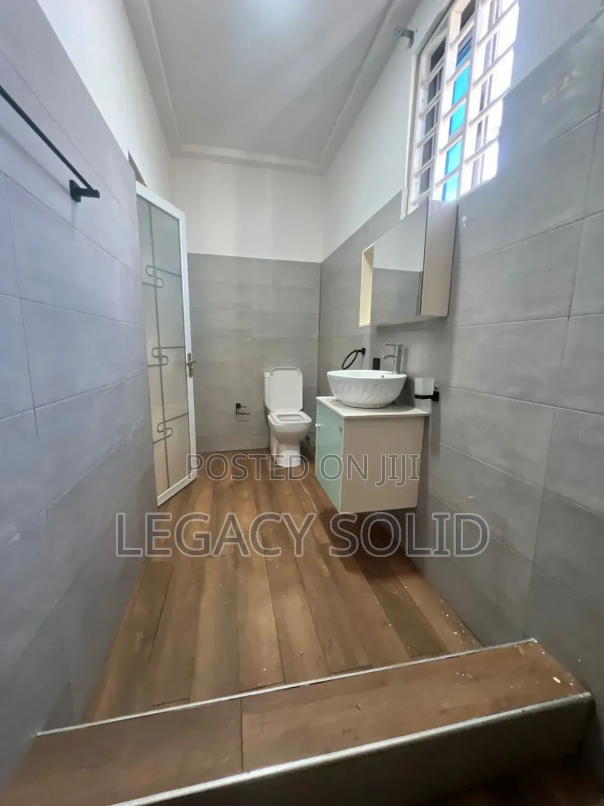3bdrm Townhouse / Terrace in Legacy Solid Real, Tseaddo for rent