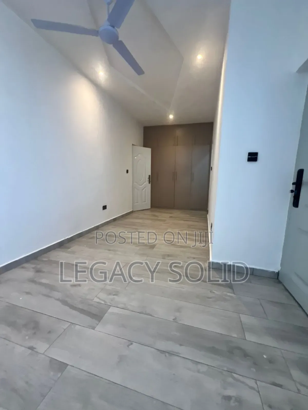 3bdrm Townhouse / Terrace in Legacy Solid Real, Tseaddo for rent