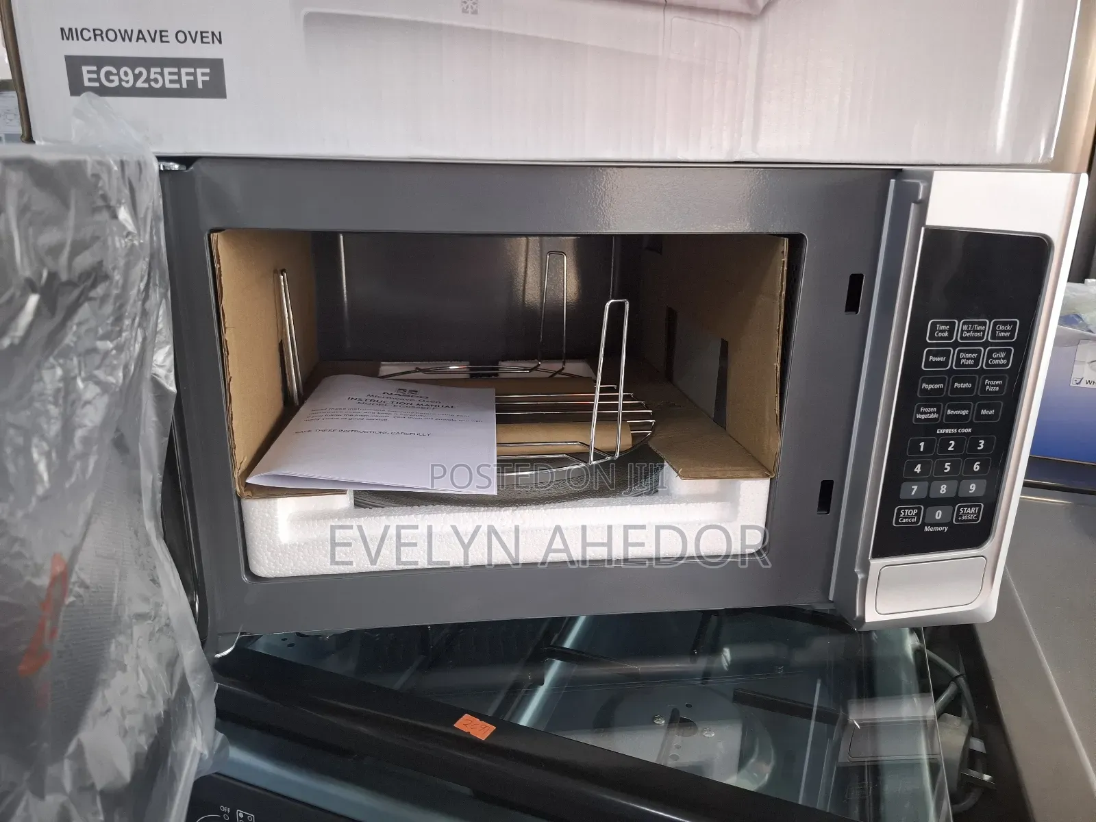 25litres Nasco Microwave Oven Brand New Available for Sale