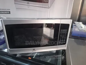 25litres Nasco Microwave Oven Brand New Available for Sale