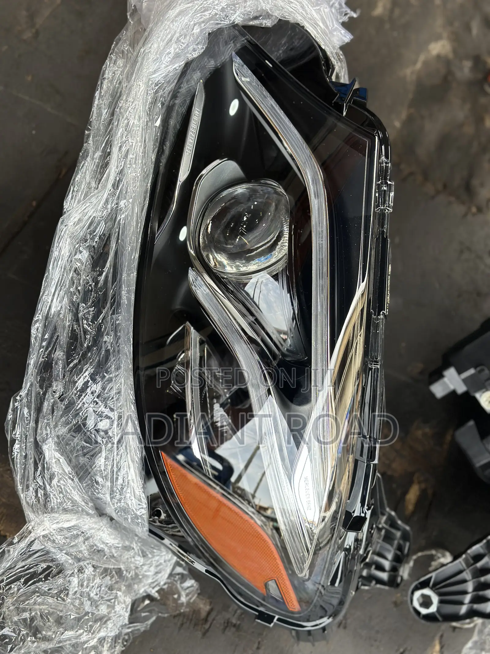 Mercedes Benz E300 2018 Headlight