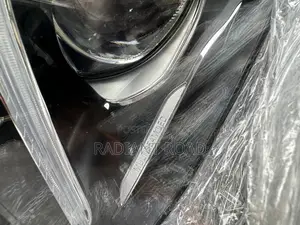 Mercedes Benz E300 2018 Headlight
