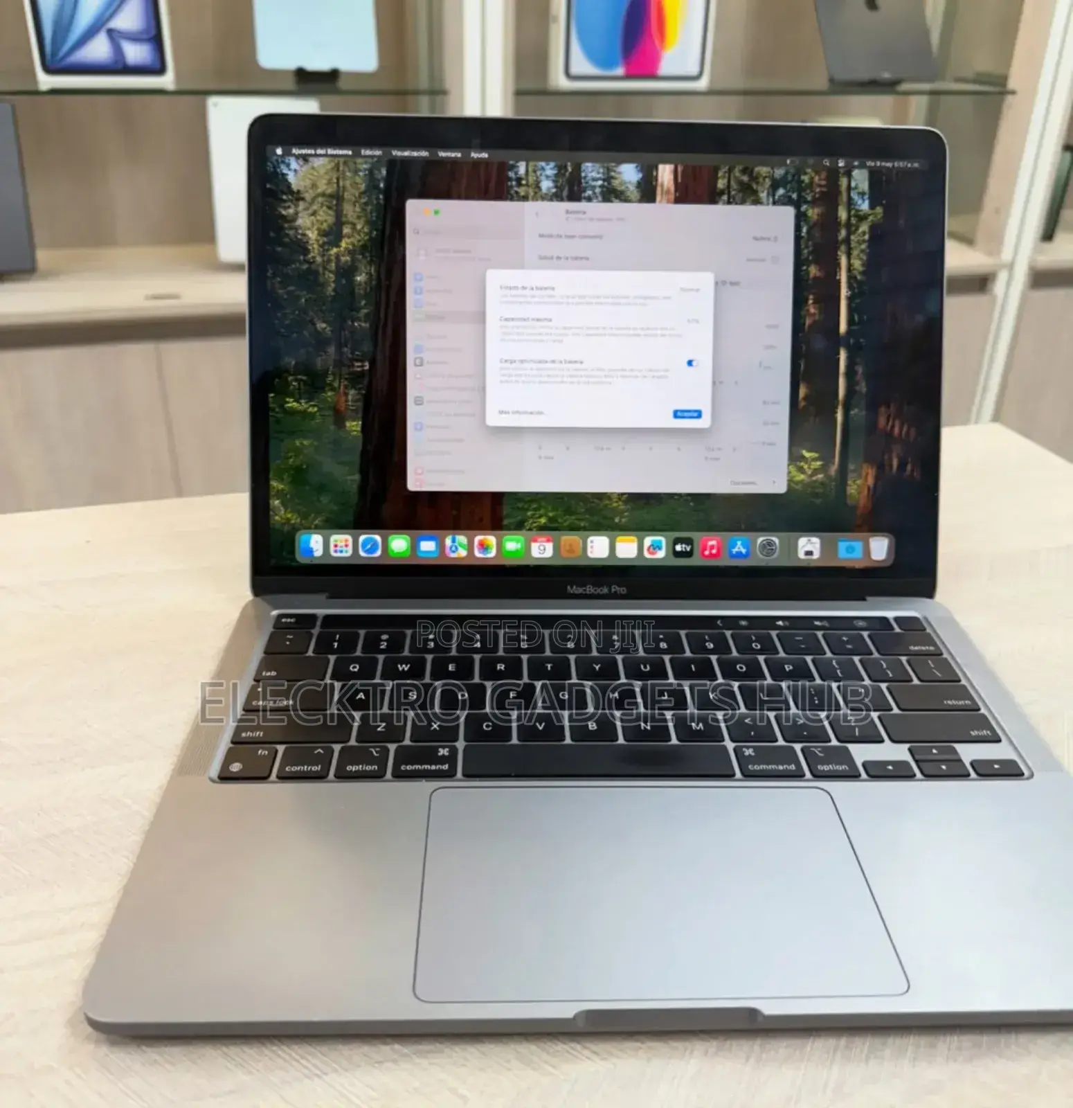 Laptop Apple MacBook Pro 2020 16GB Apple M1 SSD 512GB