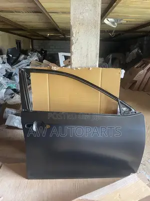 Nissan Rogue 2014-2018 Door Front Right