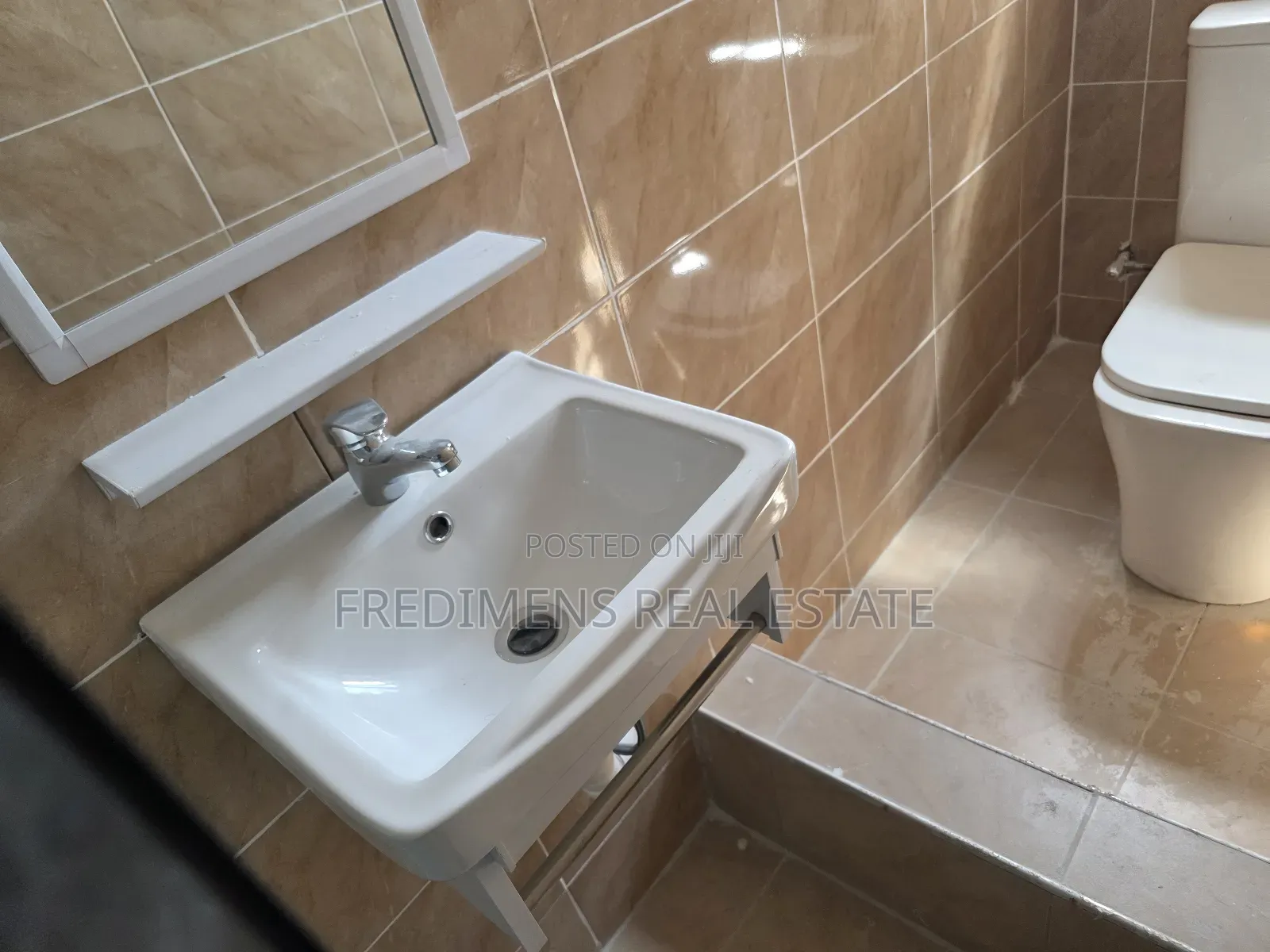 3bdrm Apartment in Fredimens Real, Afigya-Kwabre for rent