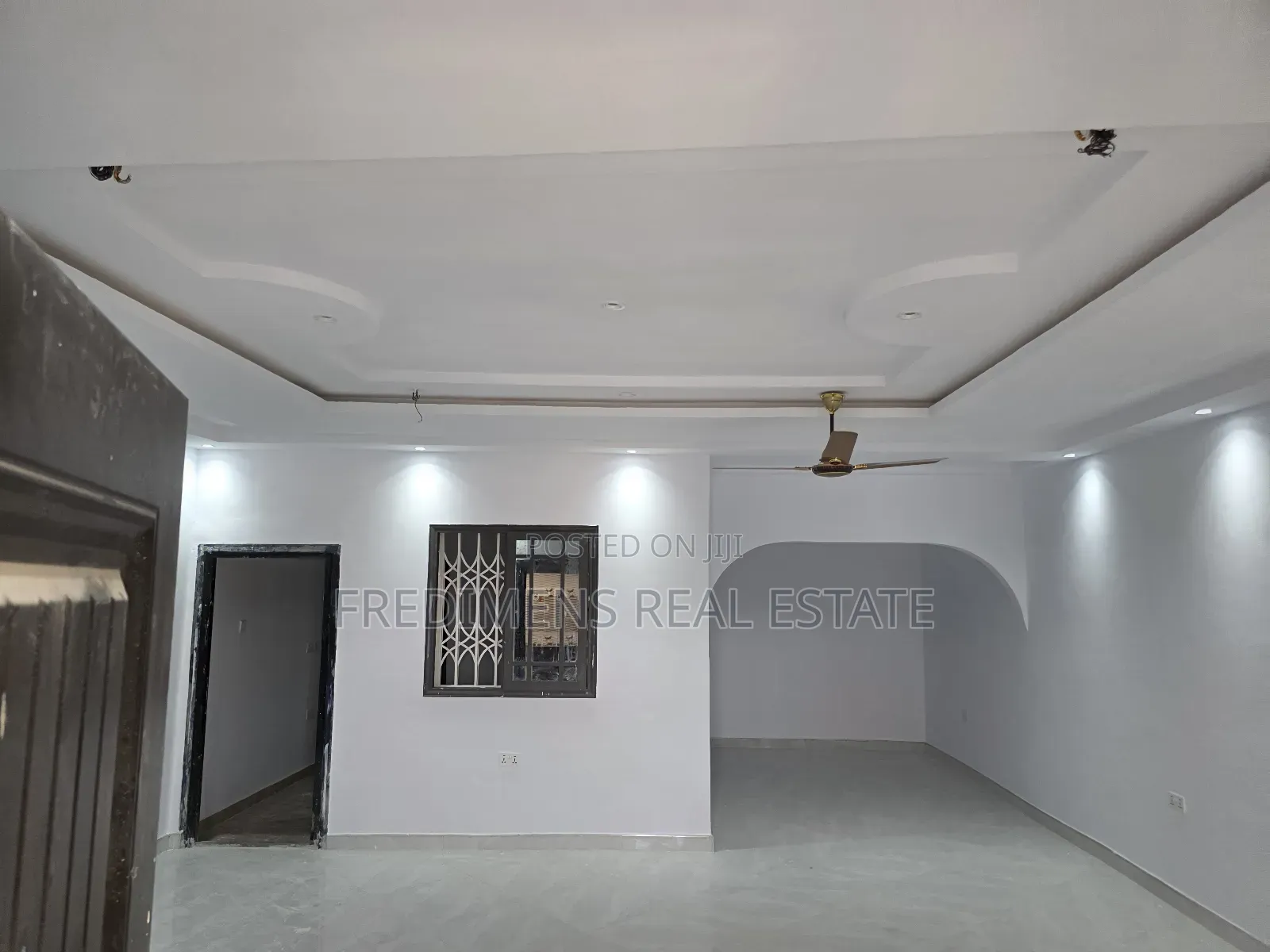 3bdrm Apartment in Fredimens Real, Afigya-Kwabre for rent