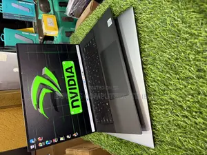 Laptop Dell Precision 5550 32GB Intel Core I7 SSD 512GB