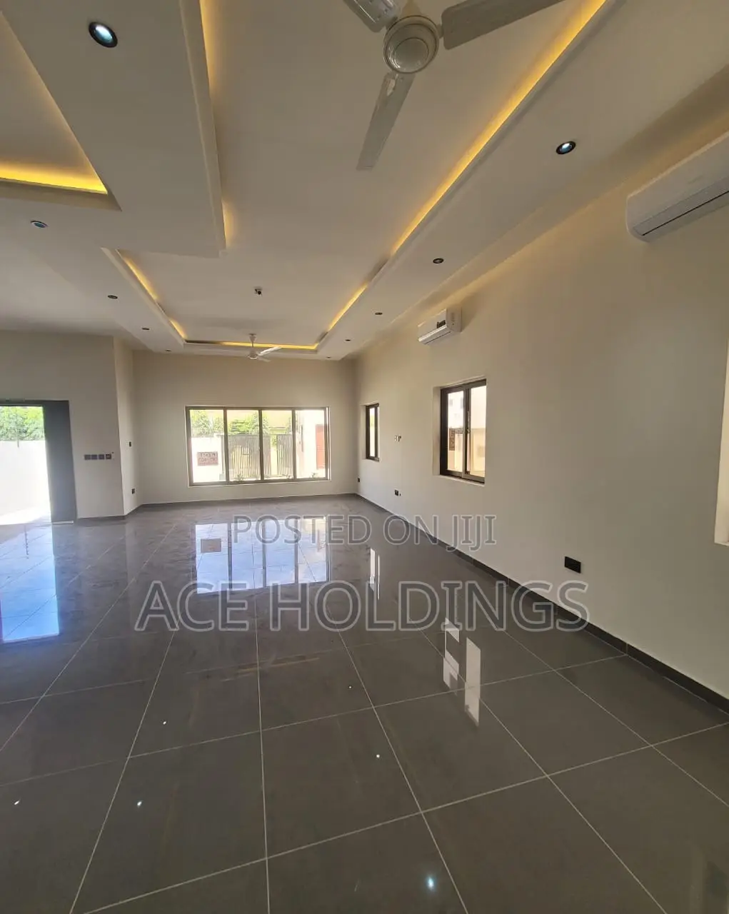 4bdrm House in Lakeside for sale