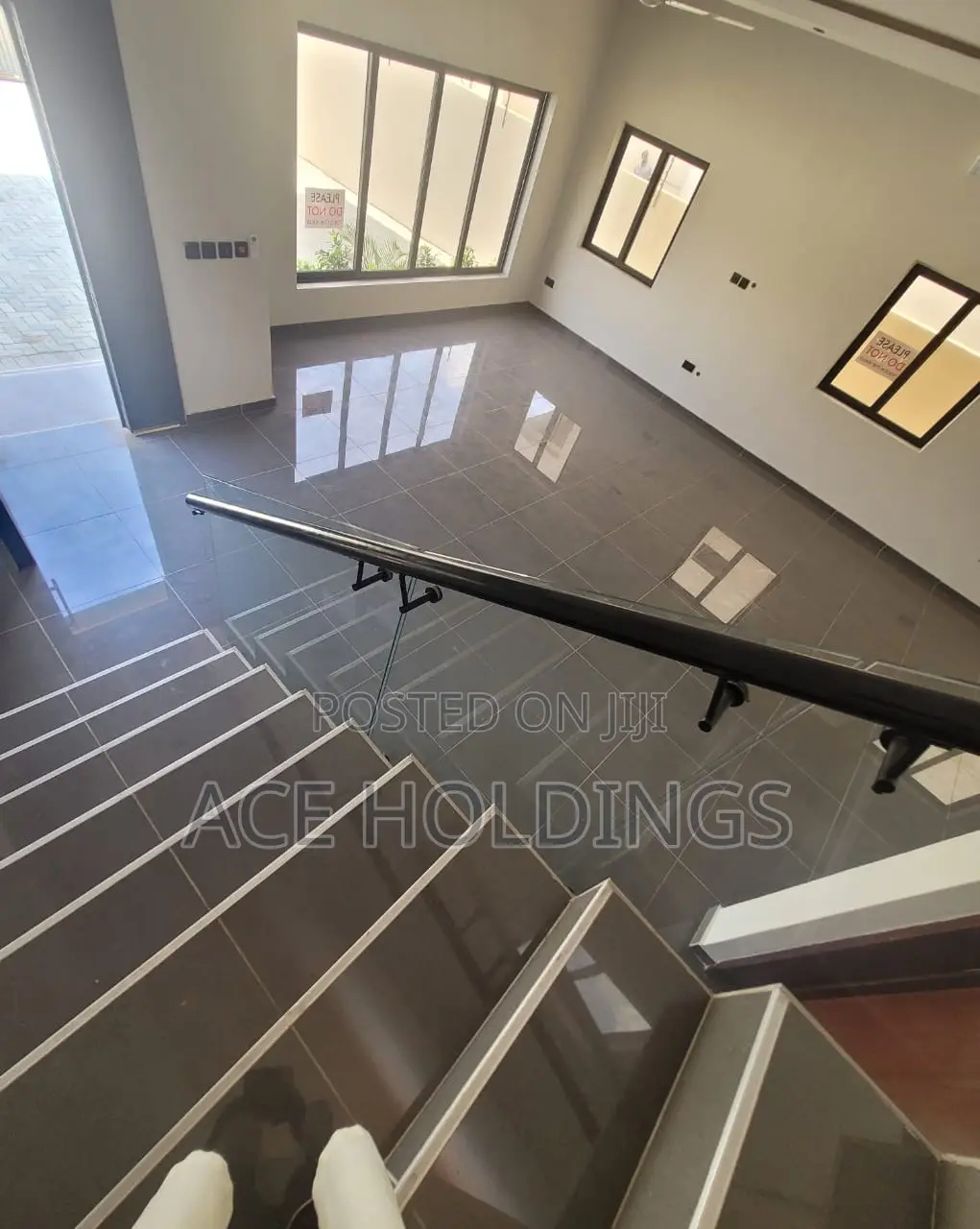 4bdrm House in Lakeside for sale