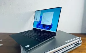 New Laptop Dell XPS 13 8GB Intel Core i7 SSD 256GB