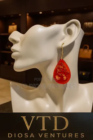 Voguish Luxe Earrings