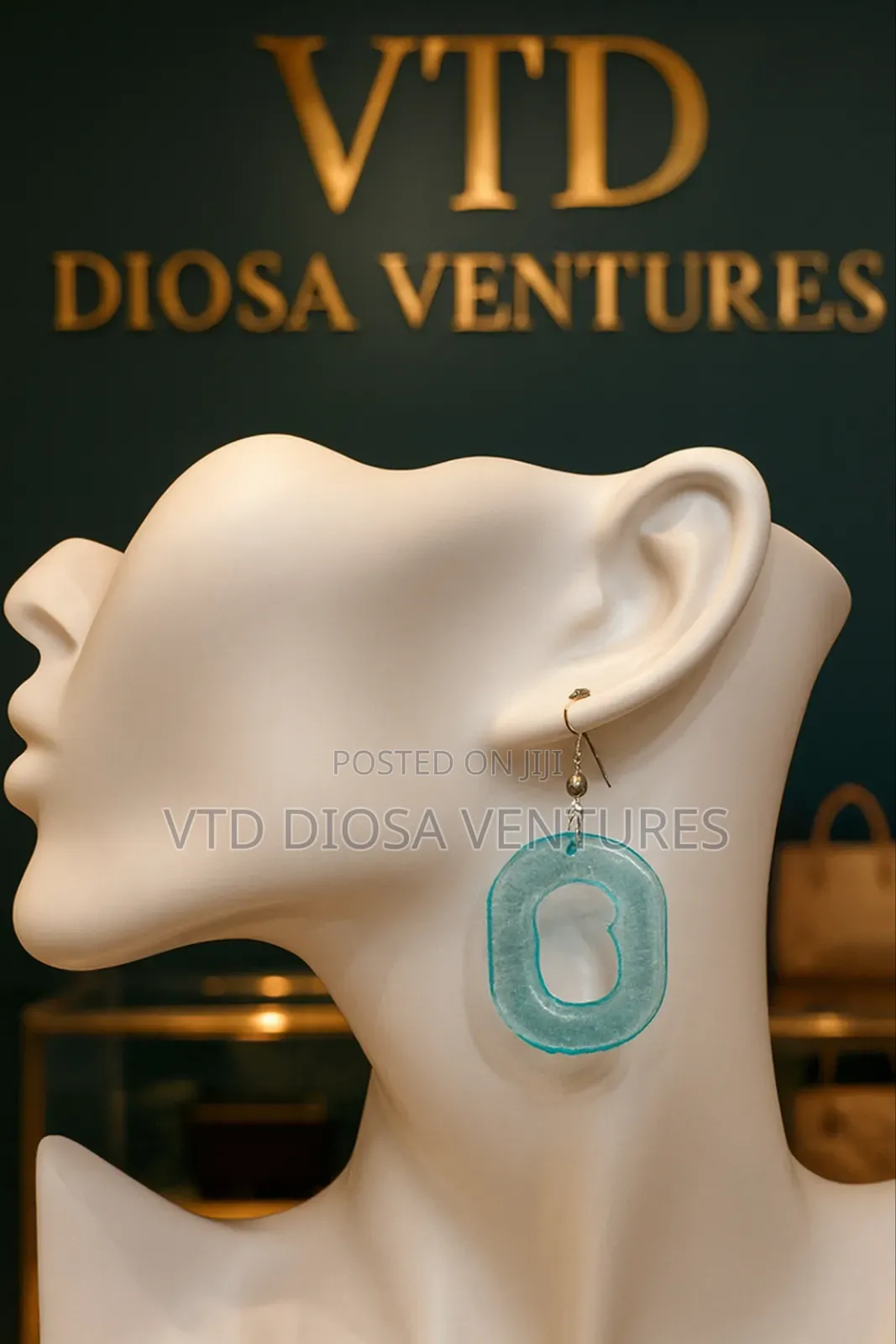Voguish Luxe Earrings