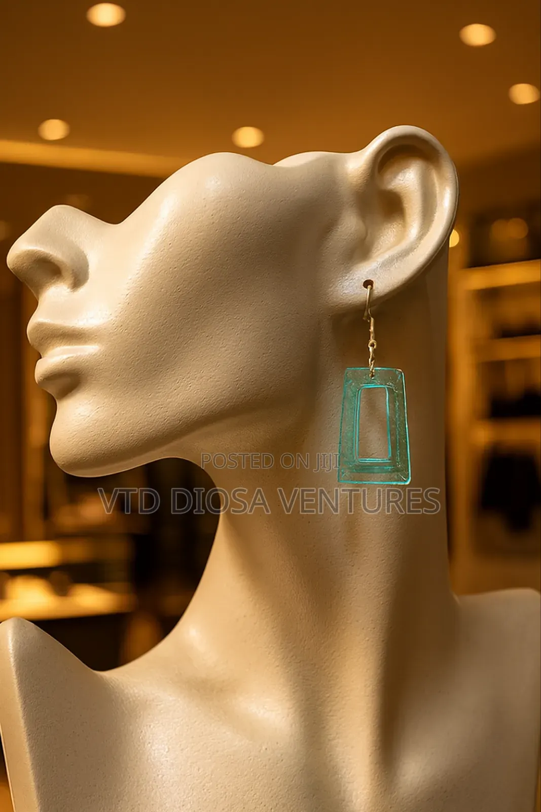 Voguish Luxe Earrings
