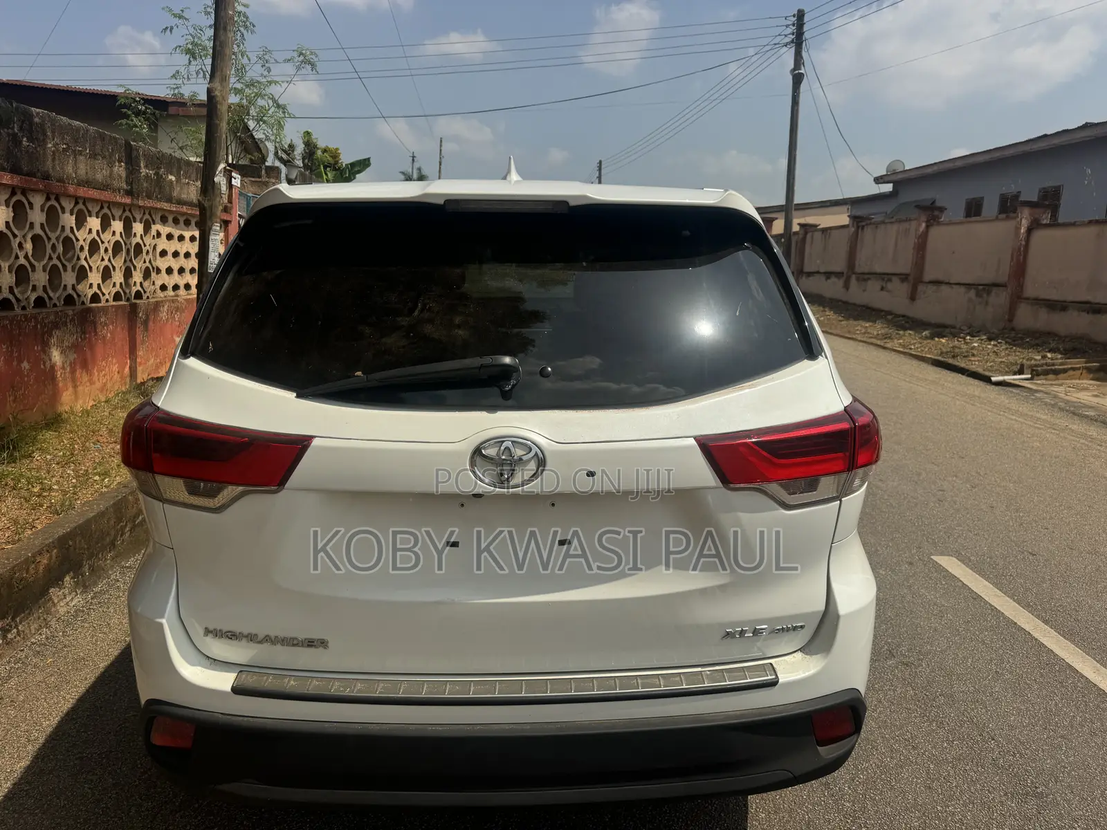 Toyota Highlander XLE 4x2 V6 (3.5L 6cyl 8A) 2018 White