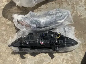 Hyundai Elantra 2017,2018 Headlights