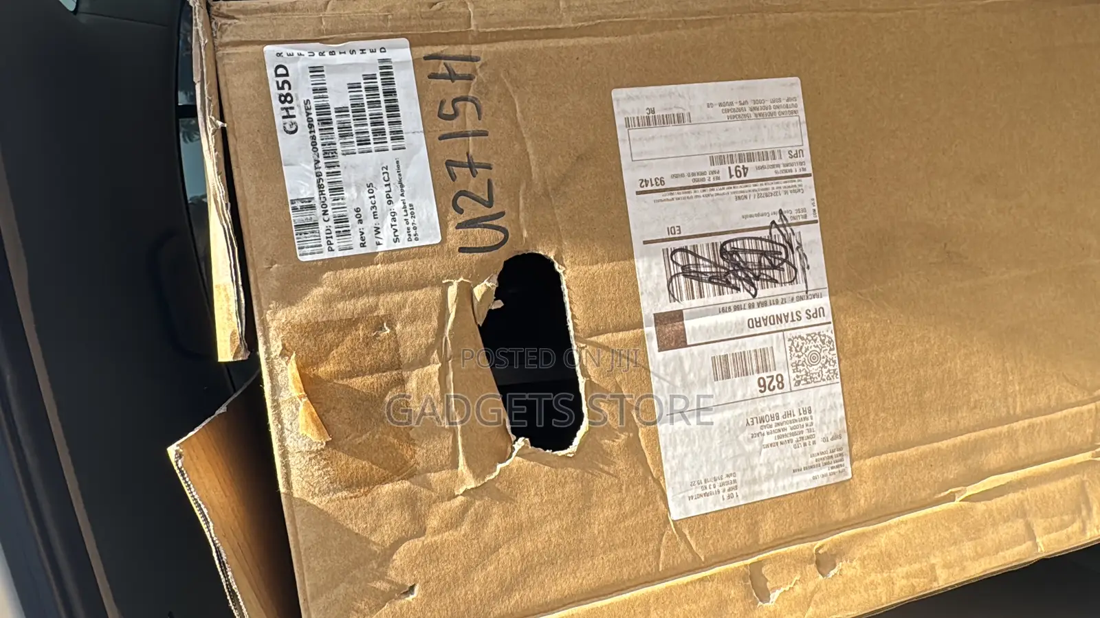 27 Inches Dell Edgeless Monitor (Brand New)