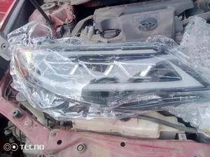 Toyota Camry 2014 Head Ligth Specking