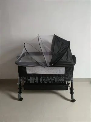 Modern Baby Bedside Crib /Bed With Mosquito Net And Changing Table
