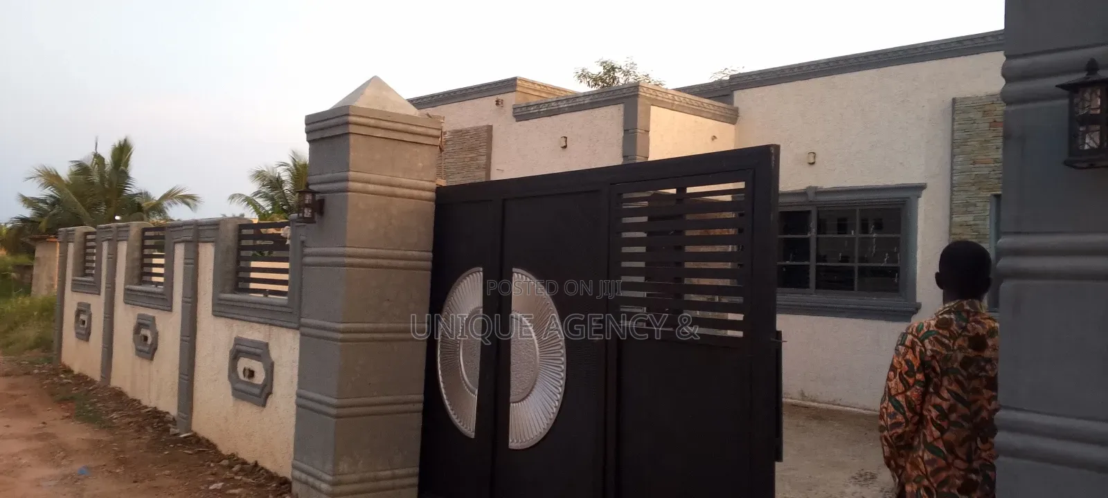 3bdrm Bungalow in Oyarifa for sale