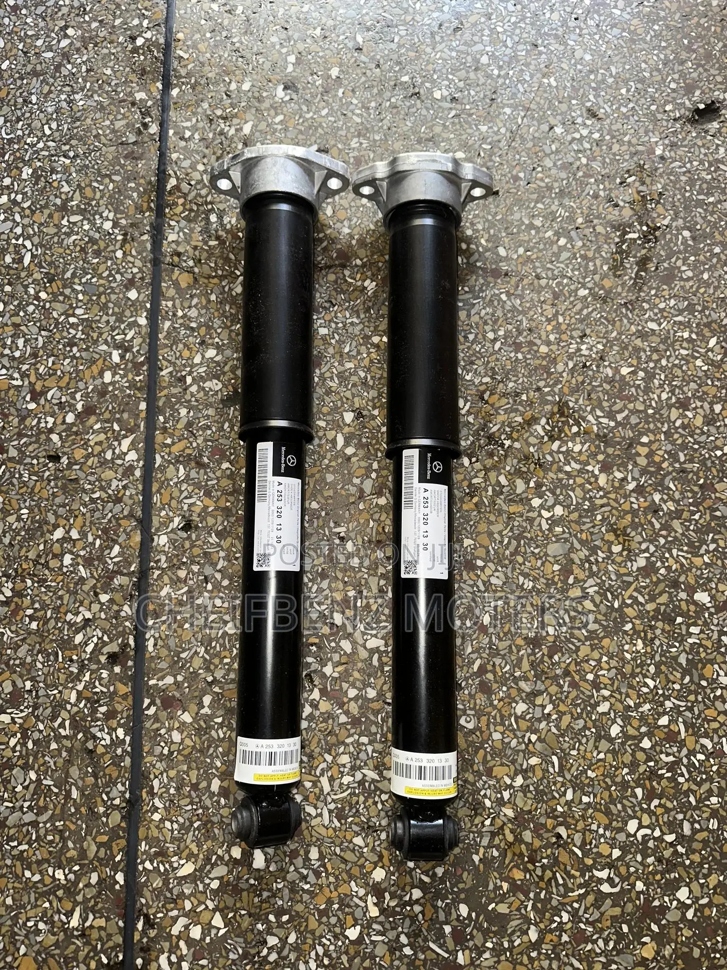 Mercedes Benz GLC 2017 2018 2019 2020 2021 Back Shocks