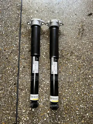 Mercedes Benz GLC 2017 2018 2019 2020 2021 Back Shocks