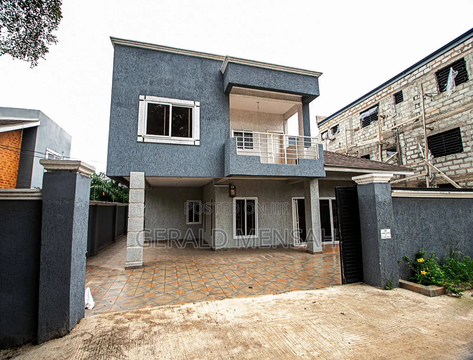 4bdrm Apartment in Baatsona Total for sale