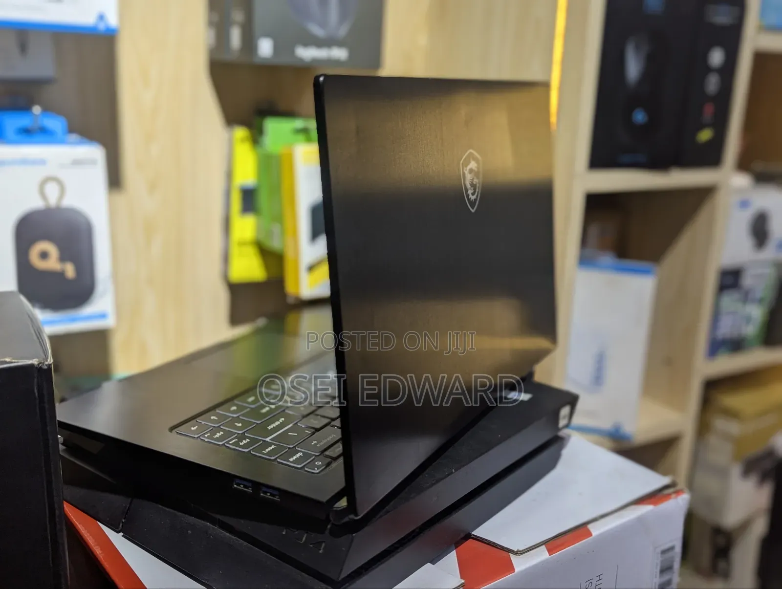 Laptop MSI Modern 14 16GB Intel Core i5 SSD 256GB