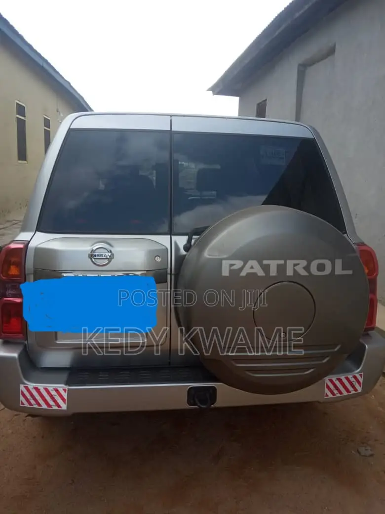 Nissan Patrol 2013 Gray