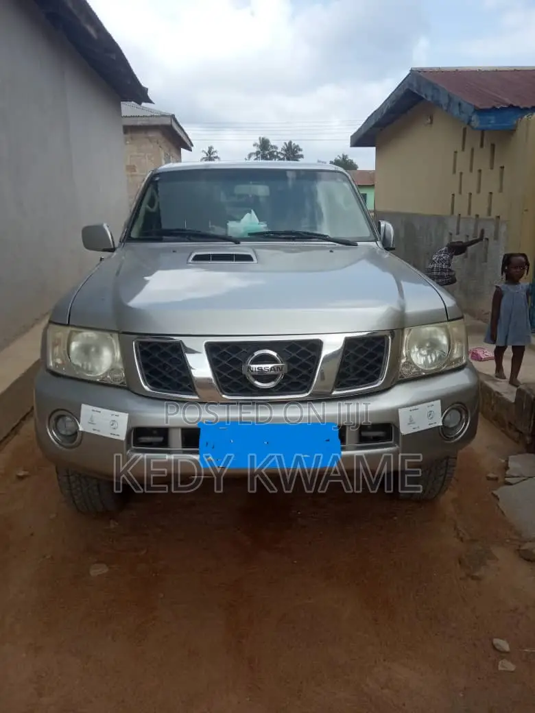 Nissan Patrol 2013 Gray