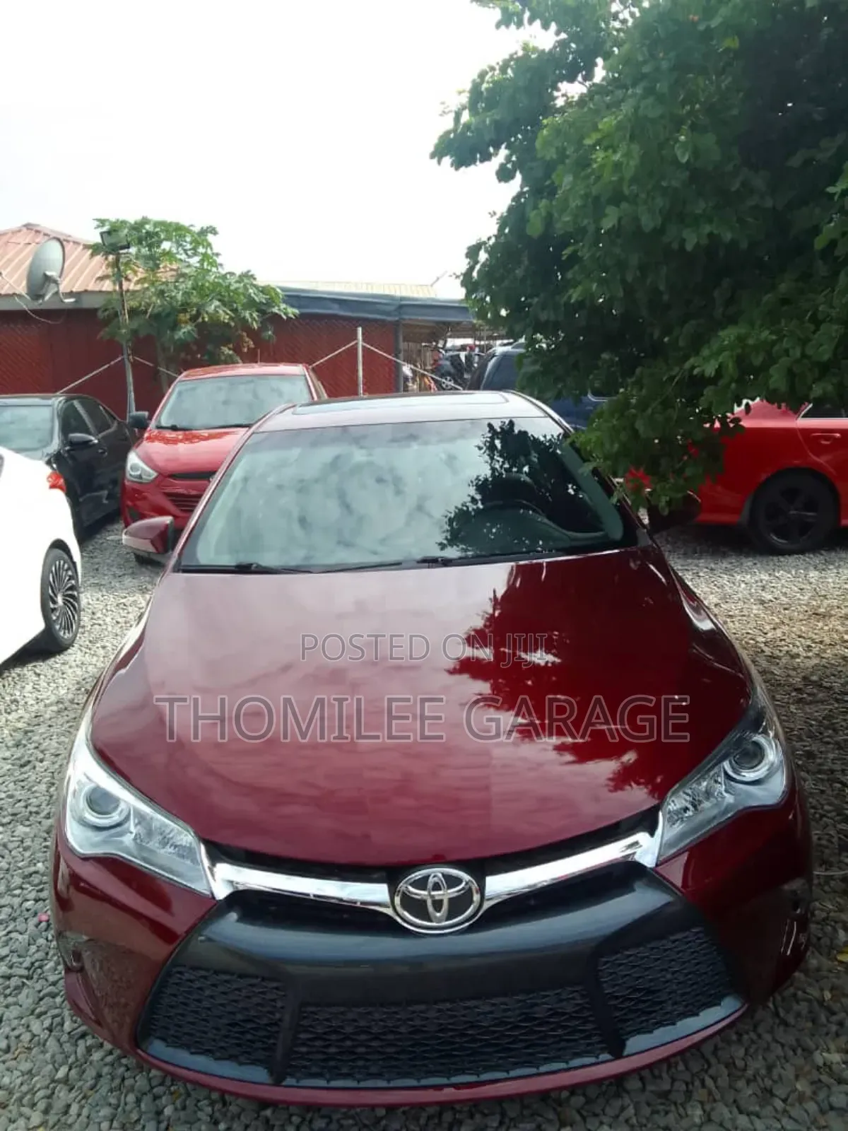 Toyota Camry XLE 4dr Sedan (2.5L 4cyl 6A) 2017 Red