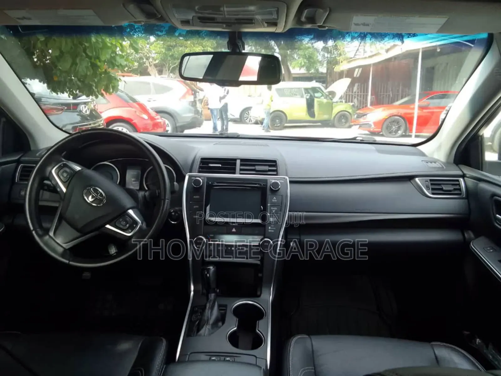 Toyota Camry XLE 4dr Sedan (2.5L 4cyl 6A) 2017 Red