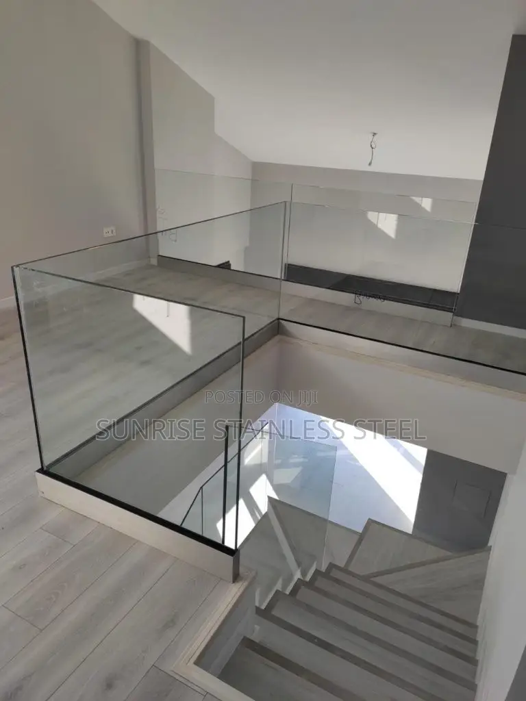 Sunrise Stainless Frameless Balcony Design
