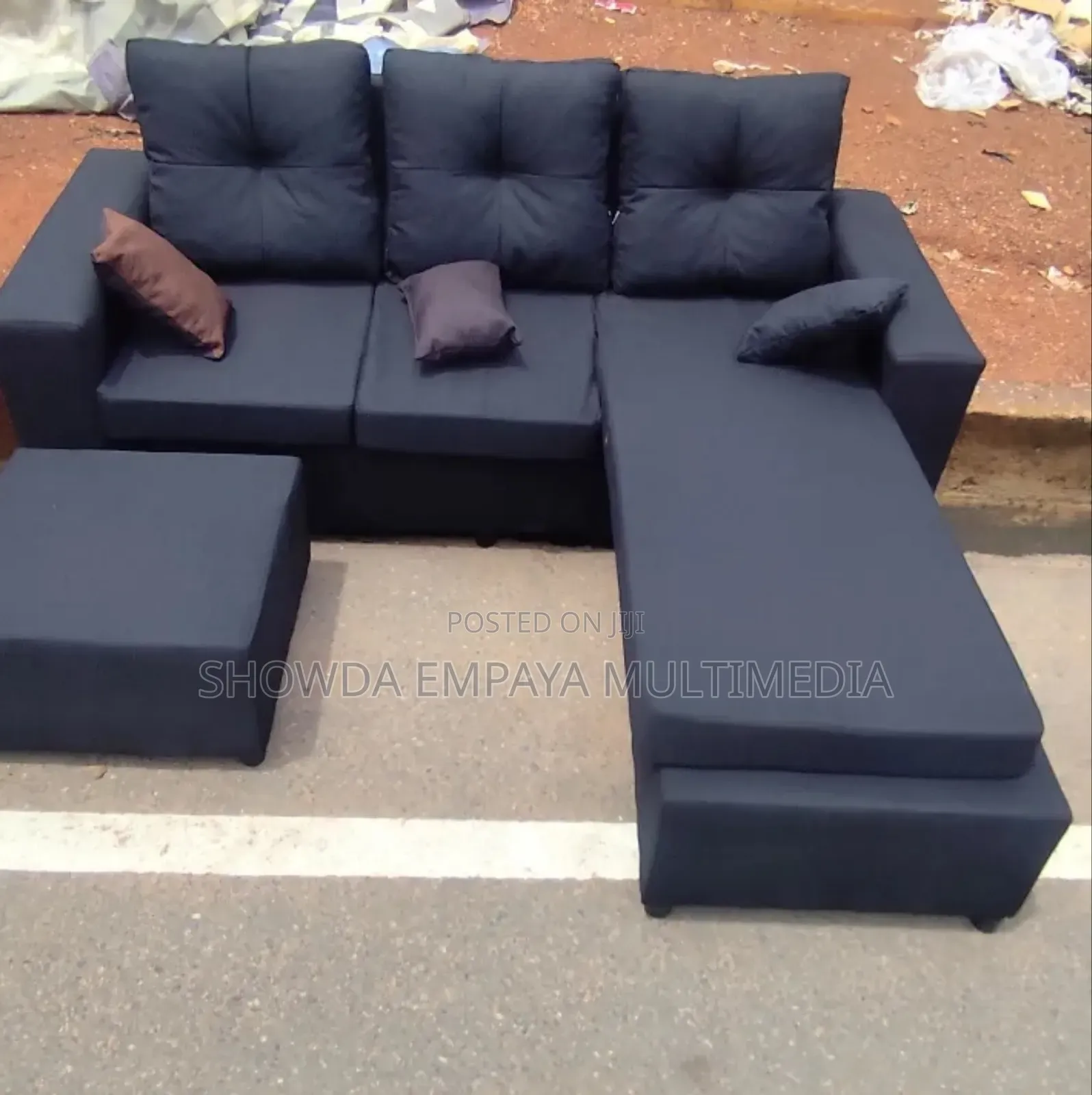 L Shaped Sofa With Center Table