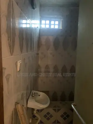 2bdrm Apartment in Lasisi And Christ, Amasaman for rent