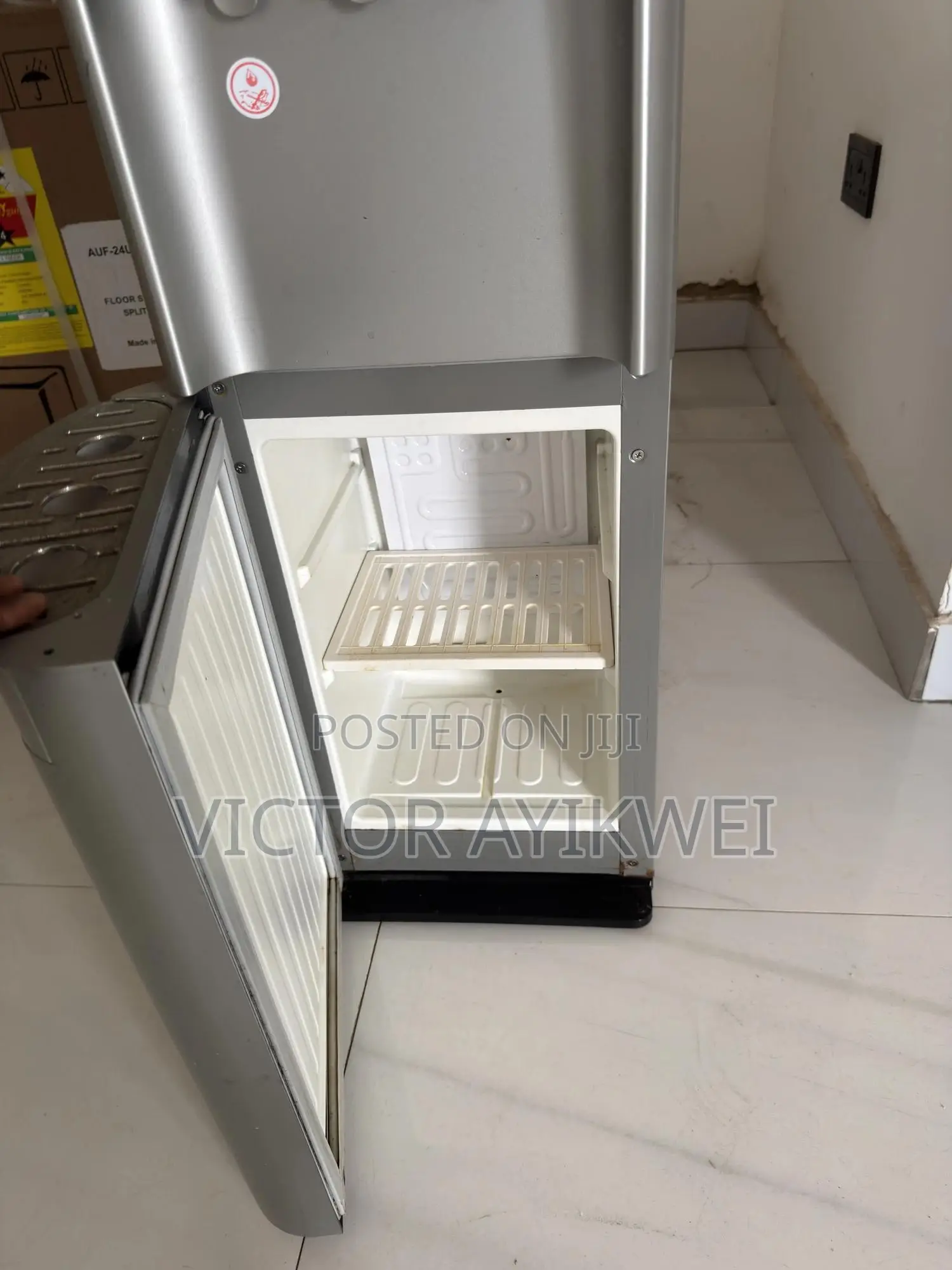 Midea Water Dispenser