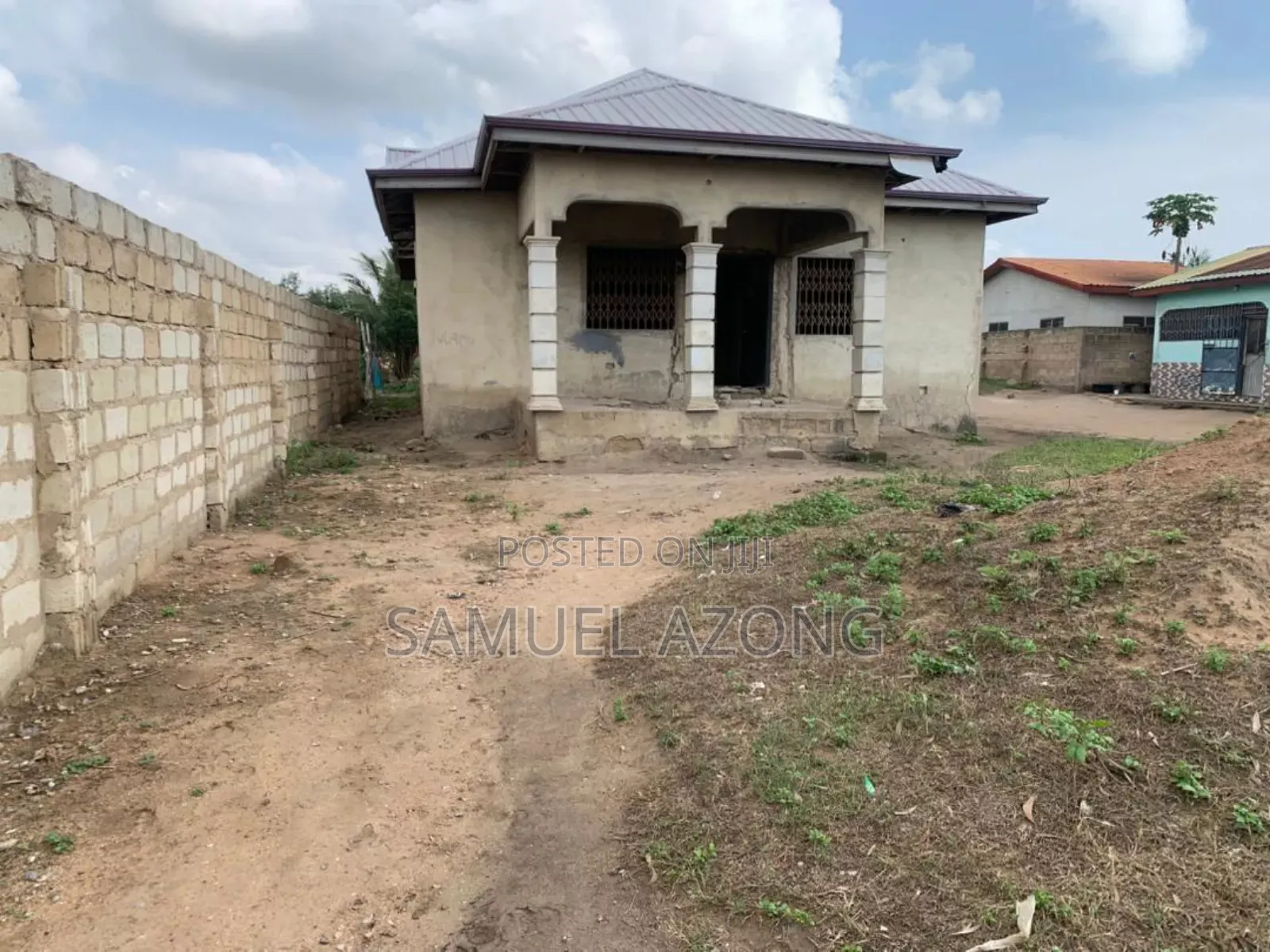 3bdrm House in Amanfrom Azonto, Accra Metropolitan for sale
