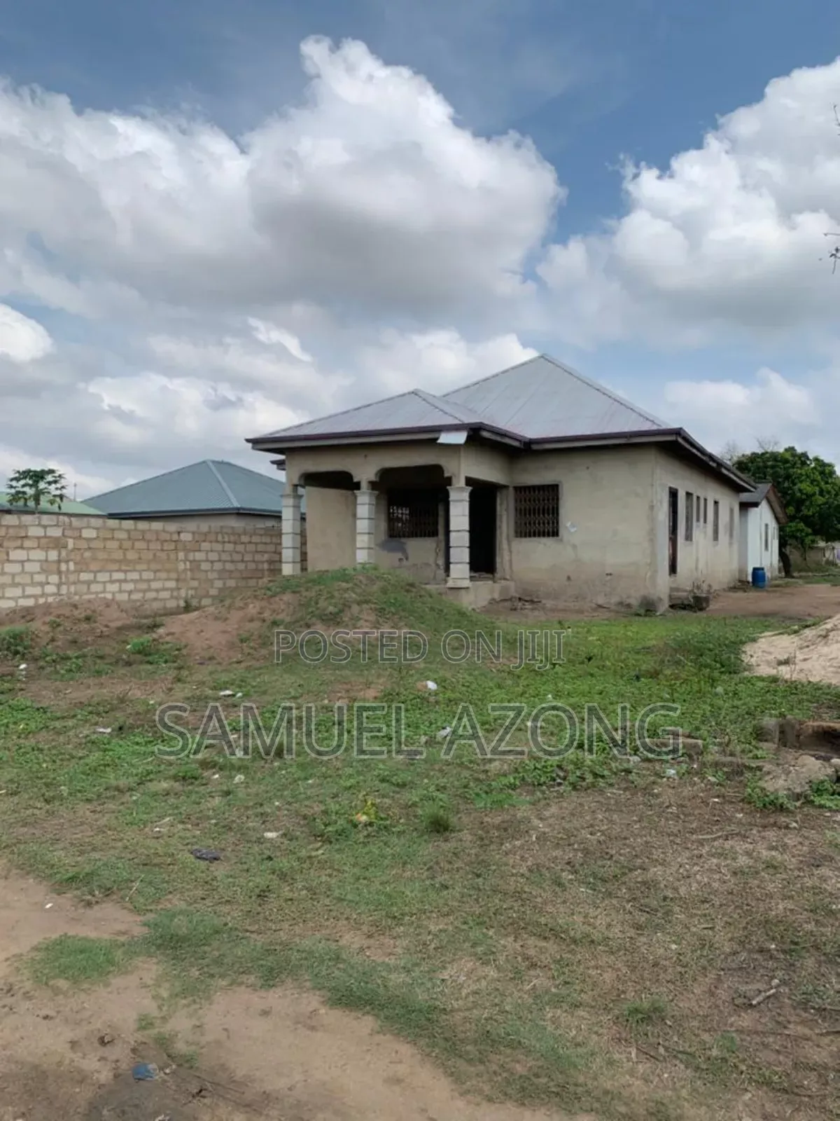 3bdrm House in Amanfrom Azonto, Accra Metropolitan for sale