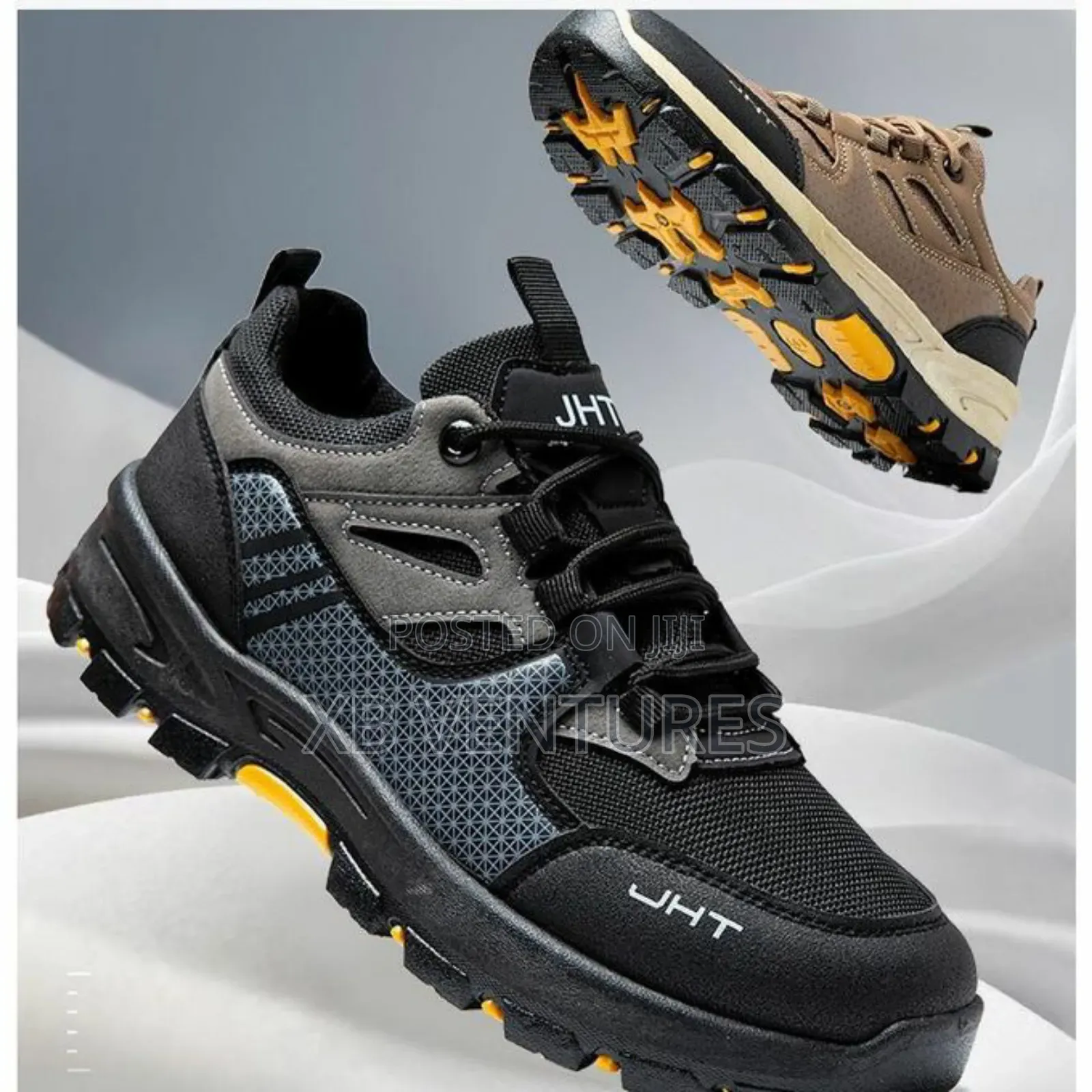 Low-Top
Hiking
Fashionable Sneakers