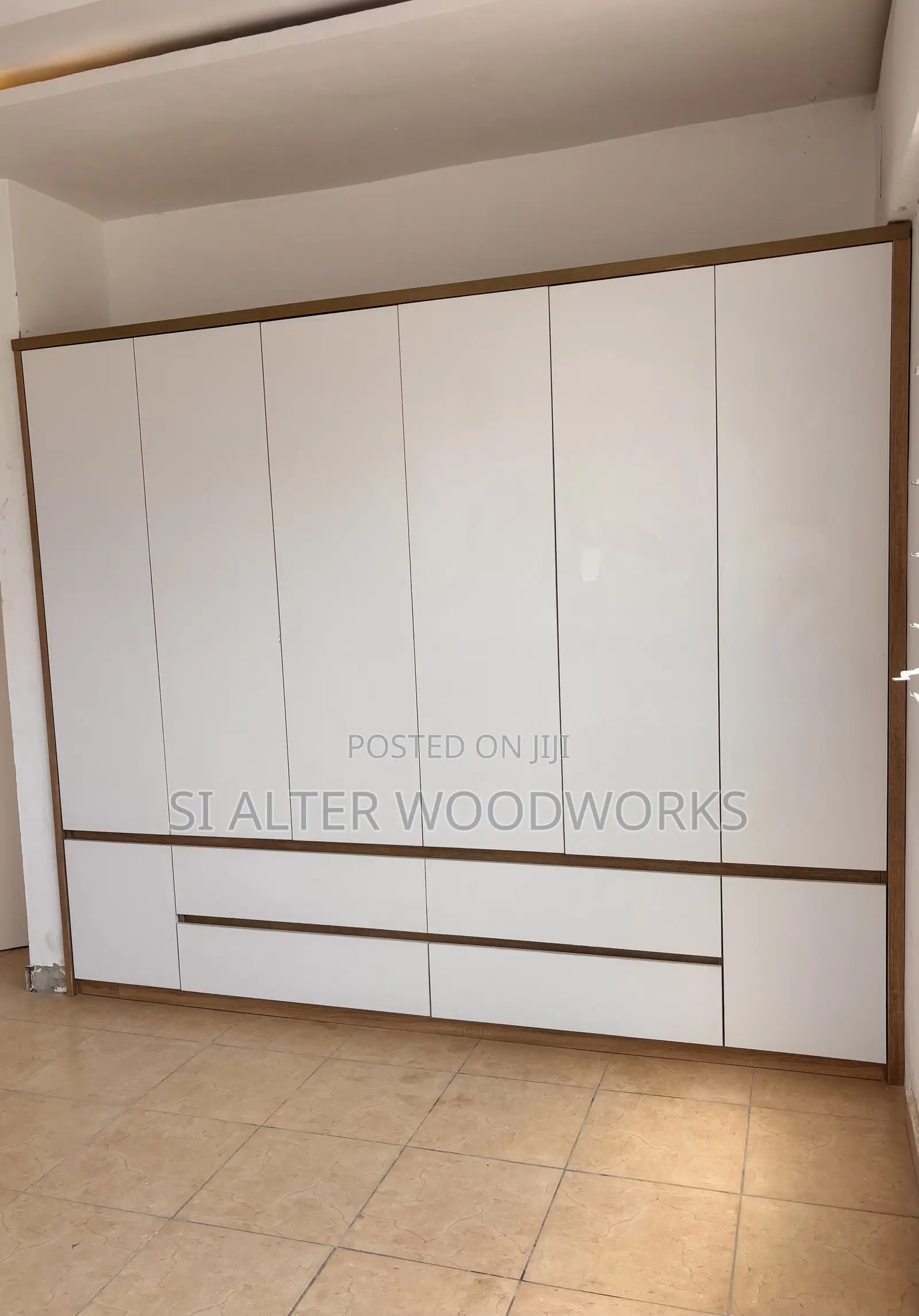 Built in Wardrobe