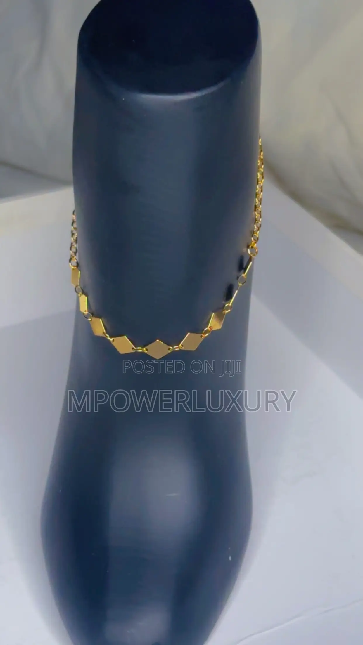 Anklets Monetize Amor