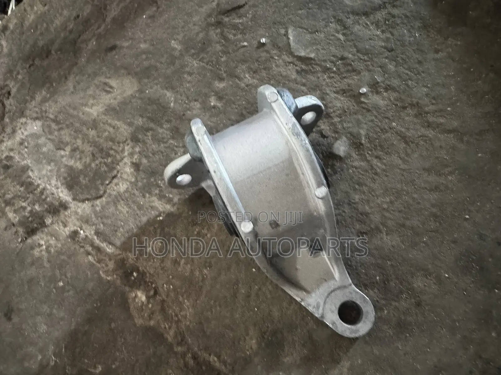 Honda CRV 2010,2011,2012 Engine Seat.