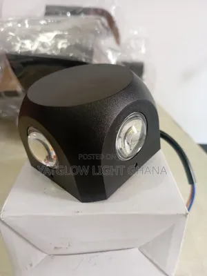 Led Wall Light. Waterproof Indoor and Outdoor. 8w