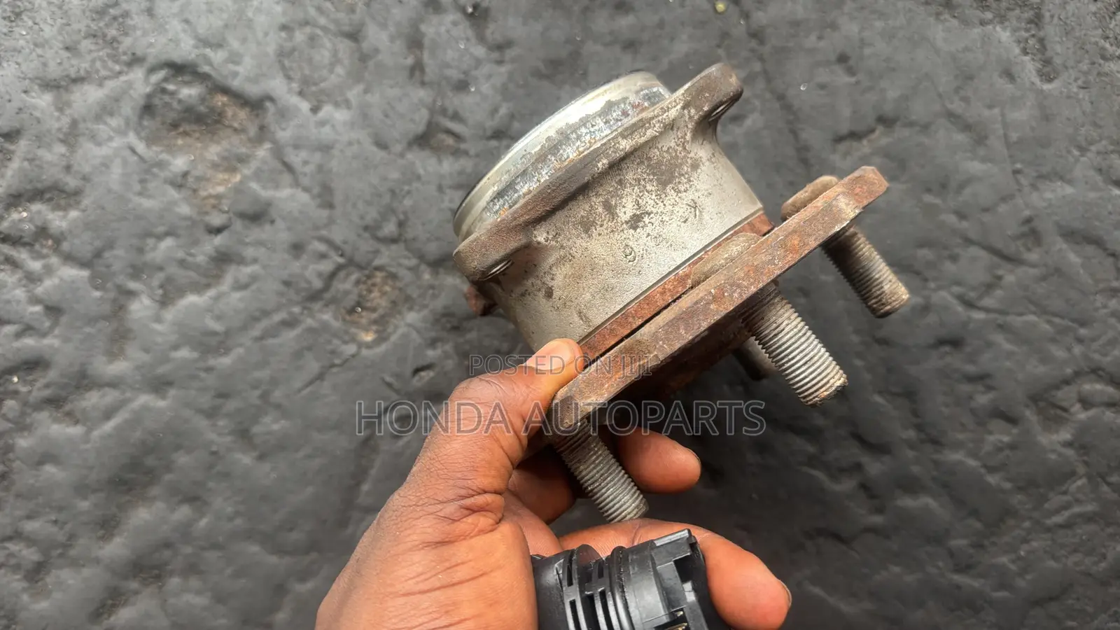 Honda Pilot 2012,2013,2014 Back Hub