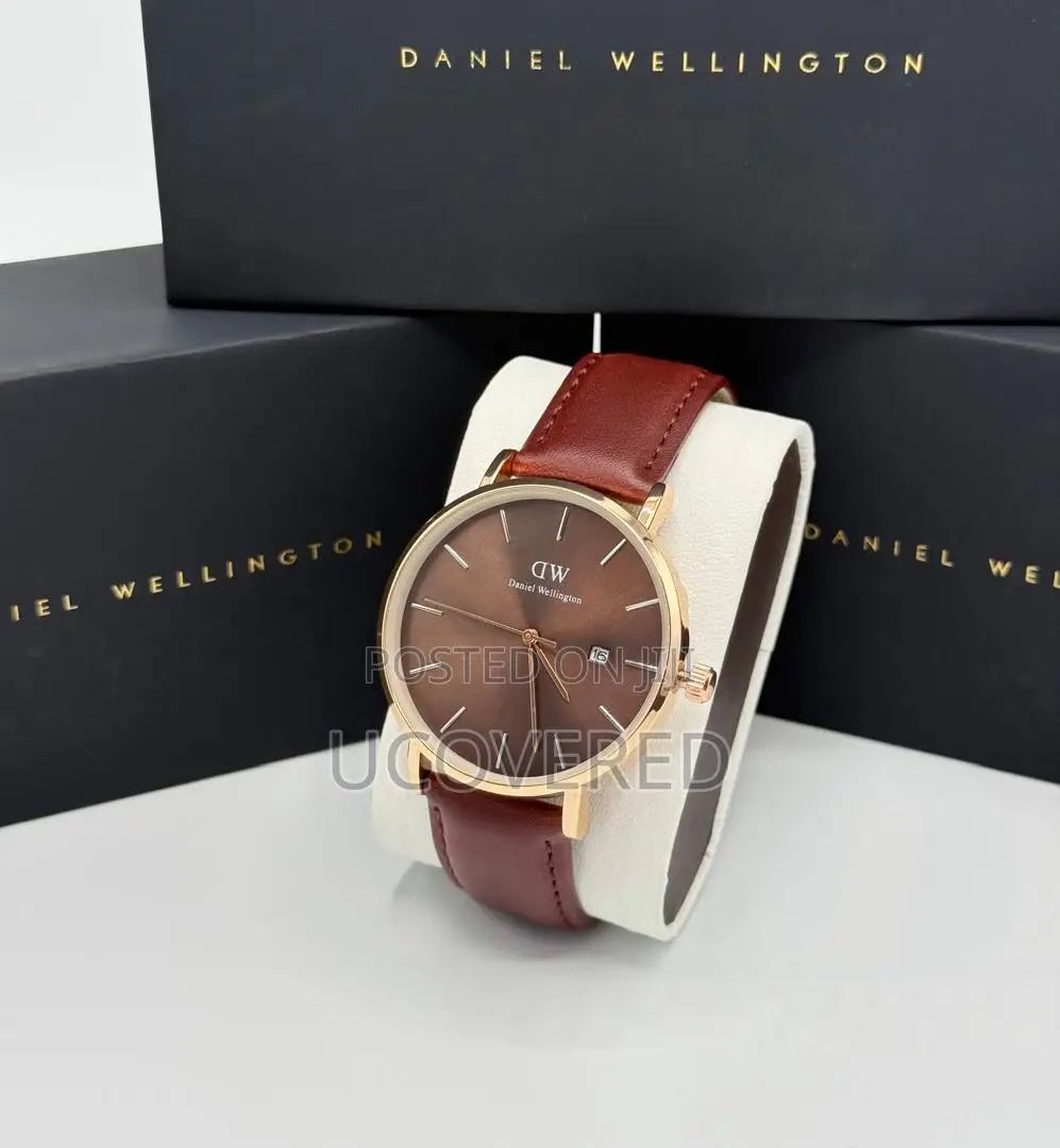 Daniel Wellington Classic Men’S Watch / Japanese Quartz Movement