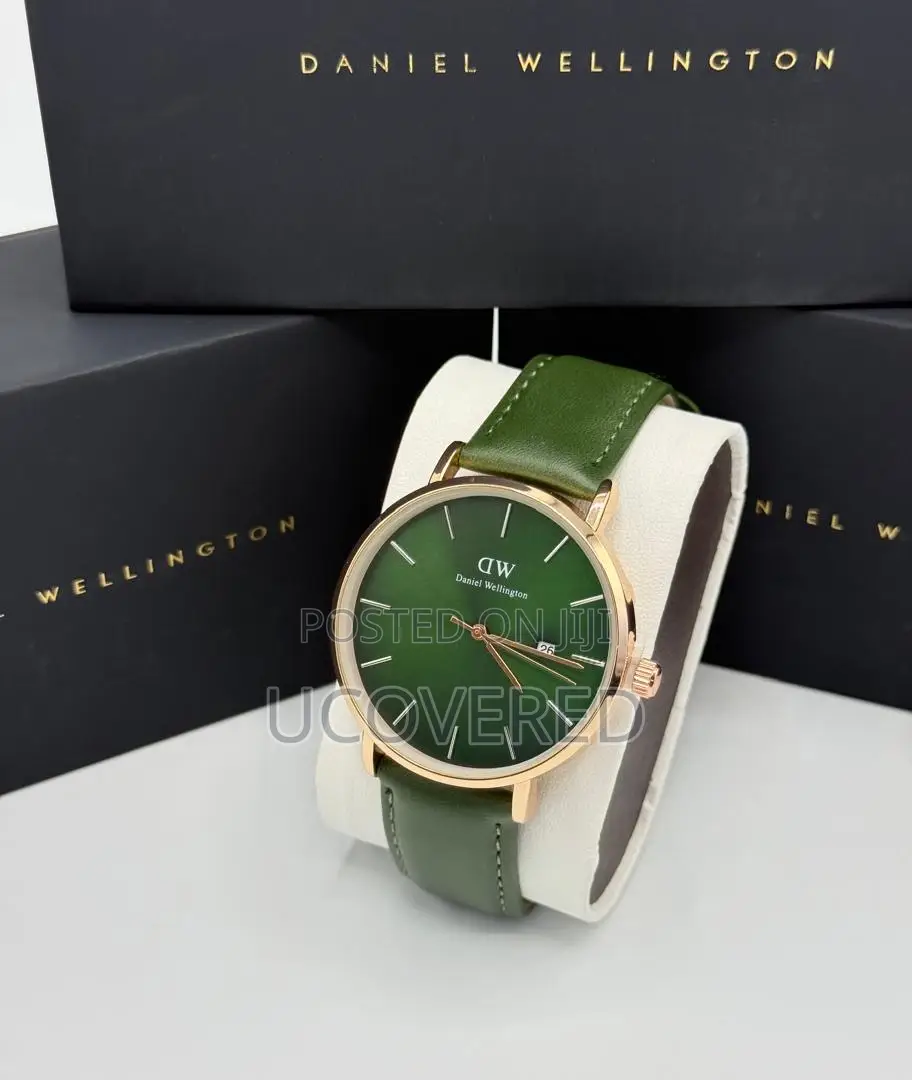 Daniel Wellington Classic Men’S Watch / Japanese Quartz Movement