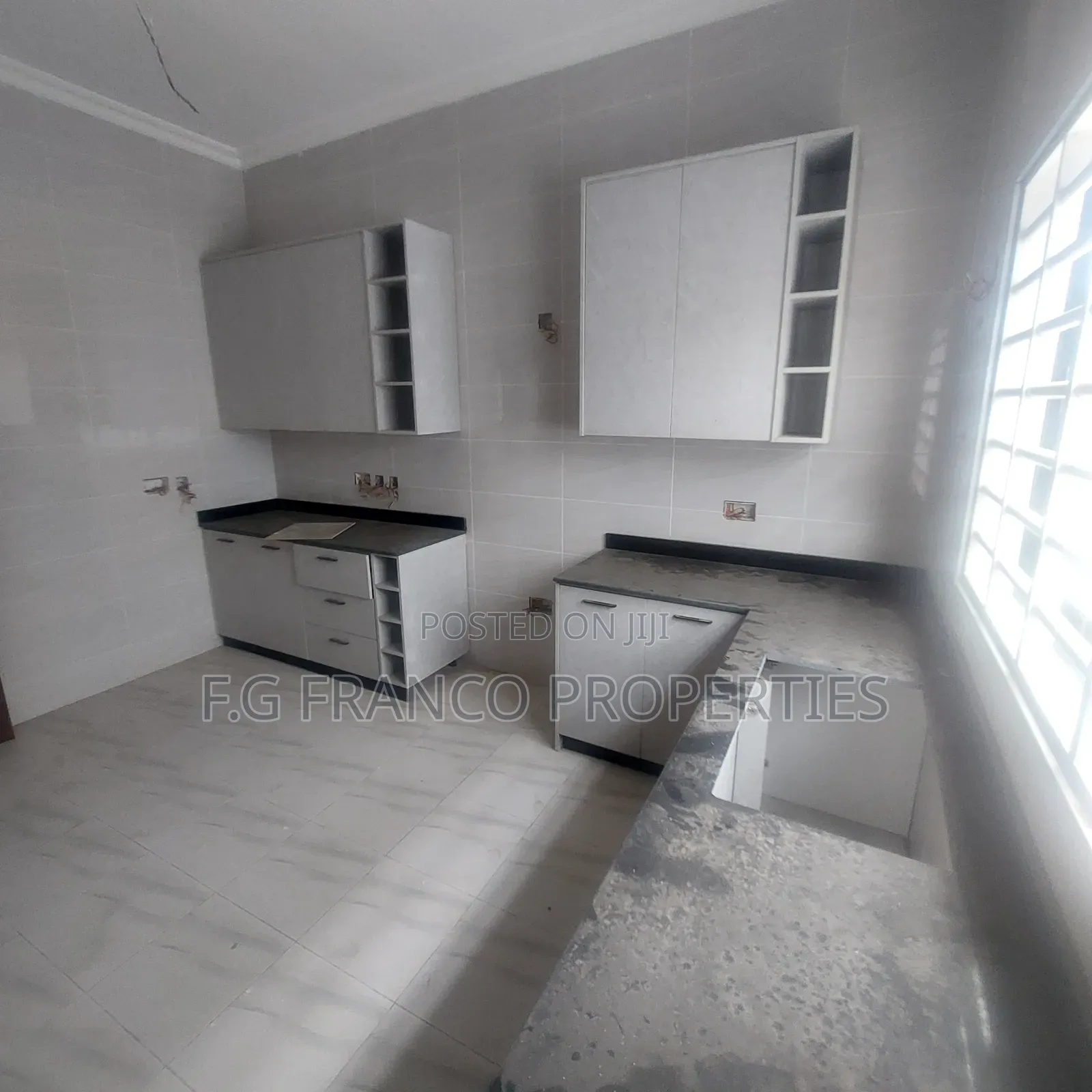 3bdrm House in Kg. Franco, Spintex for sale