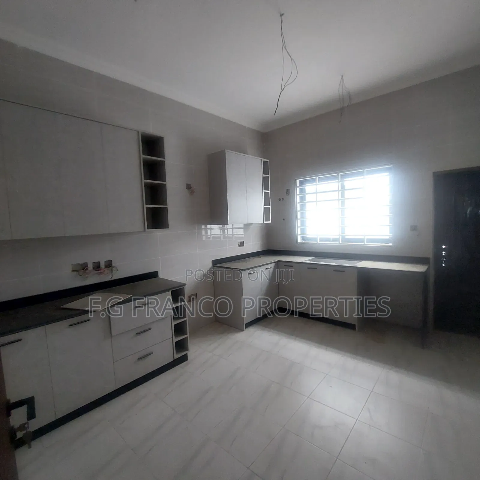 3bdrm House in Kg. Franco, Spintex for sale