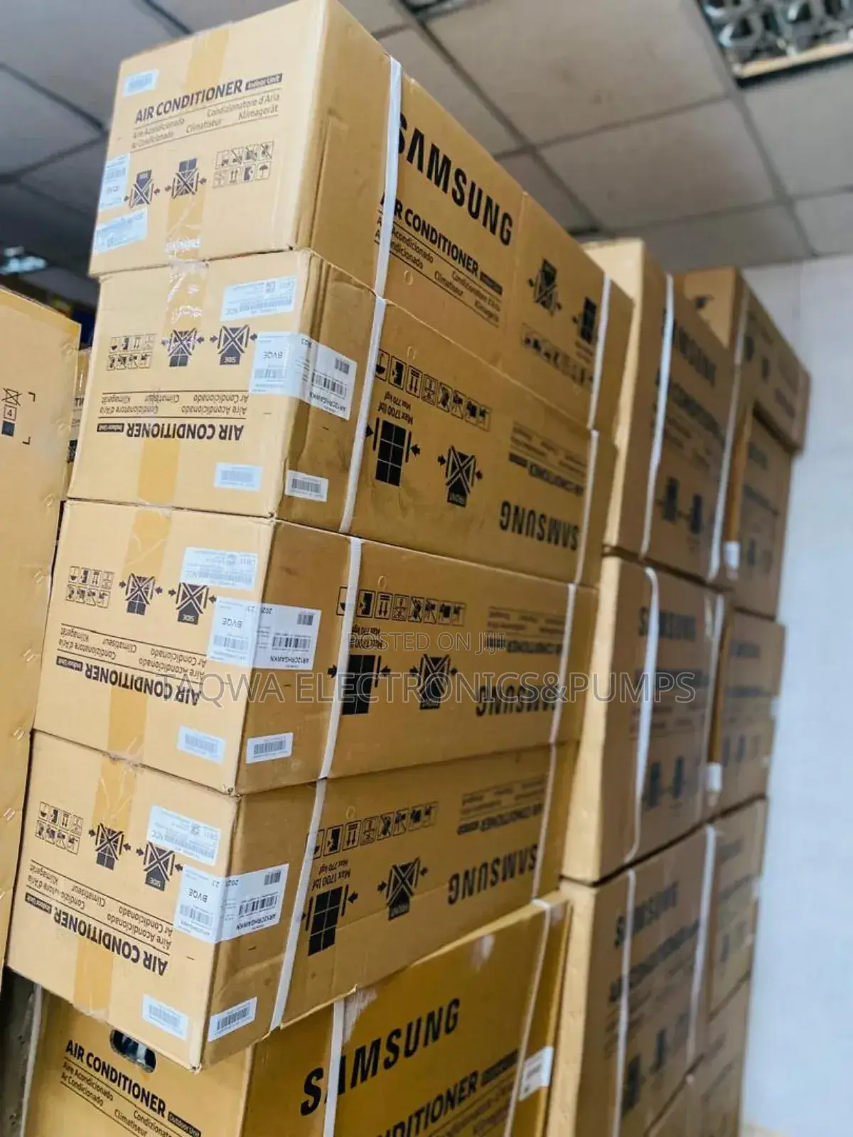 Standard Samsung Air Conditioner 1.5hp Split.