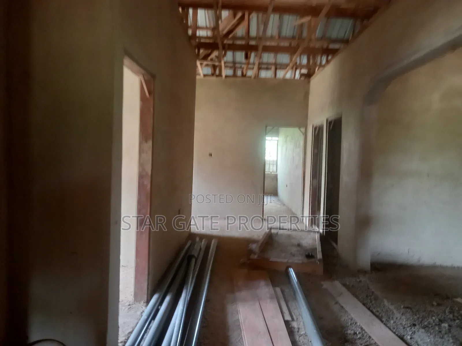 6bdrm House in Konkoli, Kumasi Metropolitan for sale
